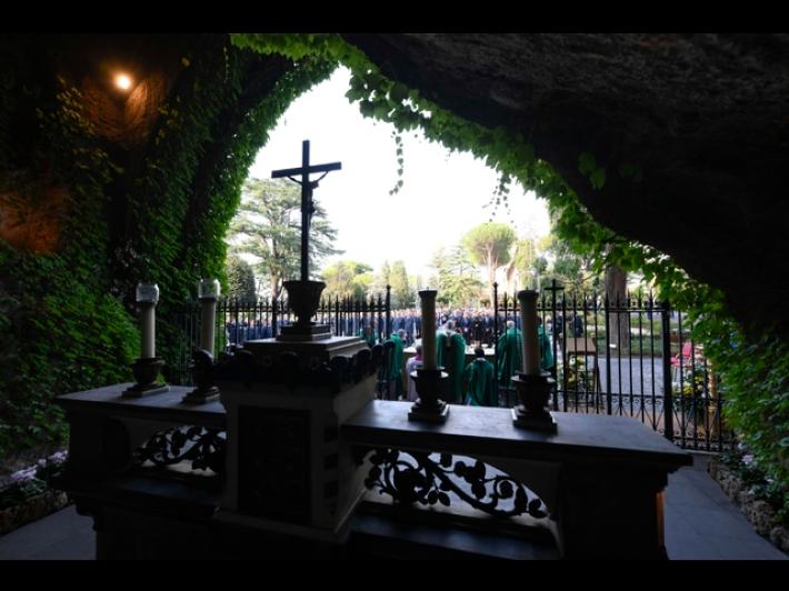 Travolto dal pullman, autista ligure muore a Lourdes