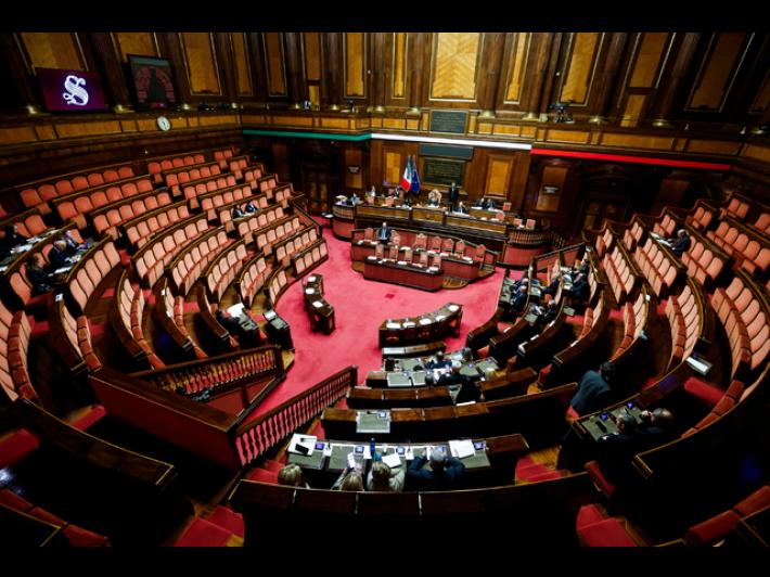 Governo pone la fiducia in Aula al Senato sul decreto bollette