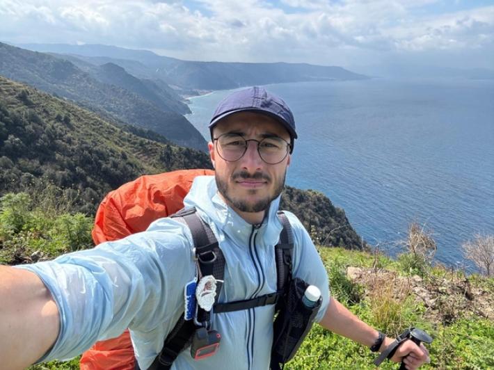 A piedi da Sicilia a Santiago de Compostela, giovane fotografo fa cammino di 4000 km