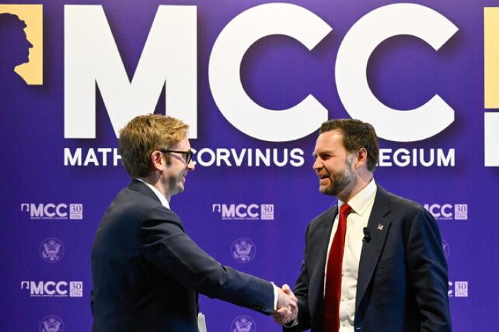 Vance: "Con l'Iran raggiunta tregua fragile, ora negoziare in buona fede"