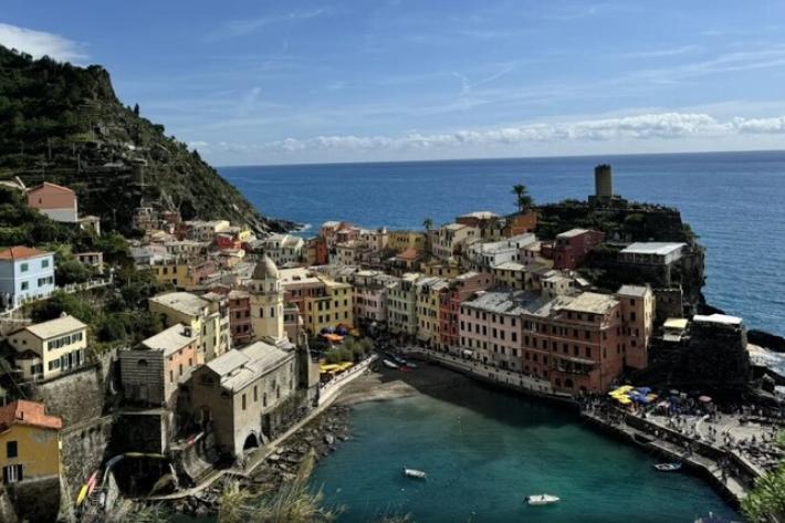 Commissione Ue lancia l'edizione 2027 del premio "Capitali europee del turismo"