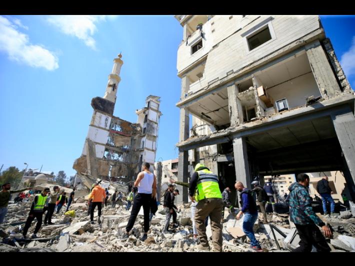 Media, oltre 20 raid aerei israeliani nel Libano meridionale durante la notte