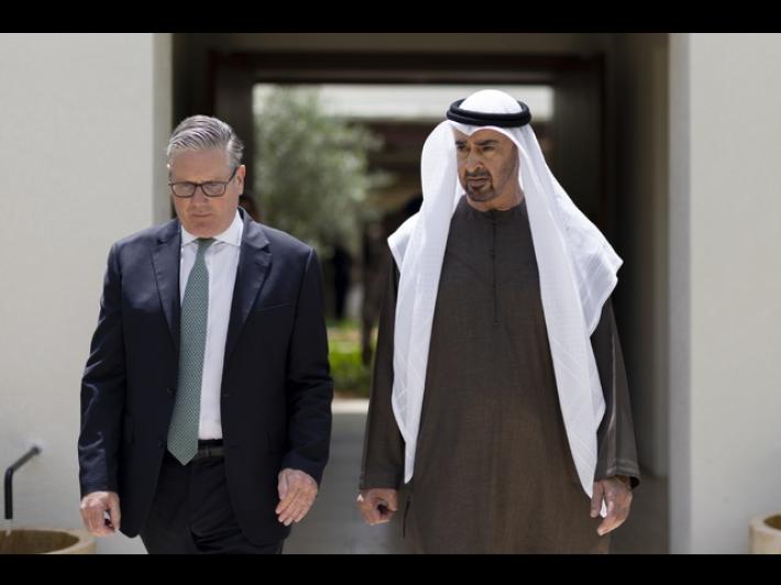 Starmer, 'ho discusso con Trump anche opzioni militari per Hormuz'