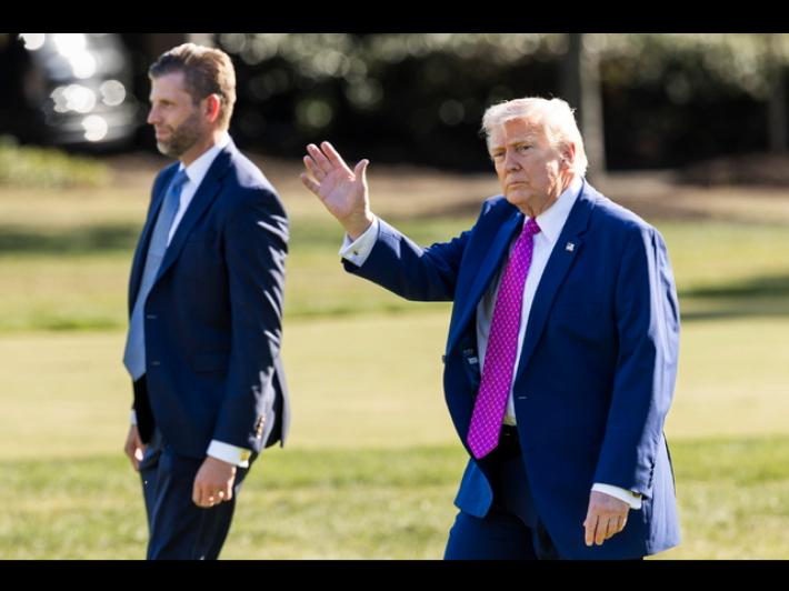 Trump, 'bonifichiamo Hormuz per i nostri alleati, non avevano il coraggio'