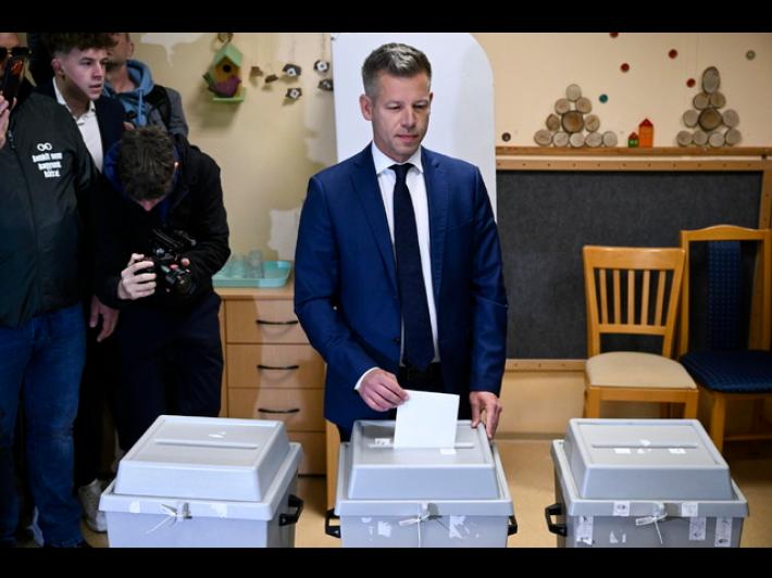 Ultimo sondaggio pre-voto, 'Magyar in vantaggio al 55%, Orban al 38%'