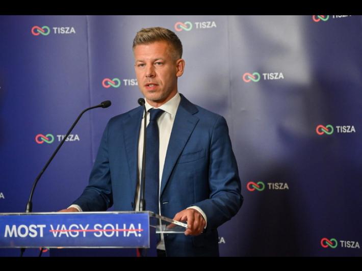 Magyar tra gli applausi della folla a Budapest, 'abbiamo liberato l'Ungheria'