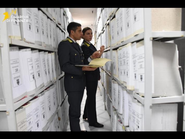 Lavori con 'bonus edilizi' mai eseguiti, sequestrati oltre 360 mila euro di crediti