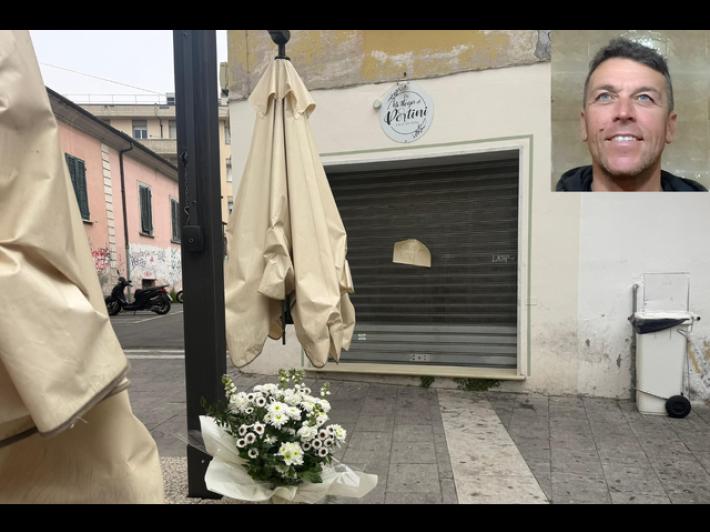 Ucciso in piazza davanti al figlio, il pm di Massa: "Cinque identificati per l'omicidio Bongiorni, tre sono minori"