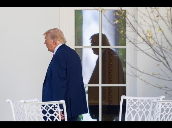 Trump, 'foto di me come Ges&ugrave;? Ero ritratto come un medico'