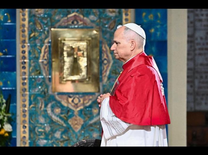 Il Papa, 'Dio straziato dalle guerre, non sta con i prepotenti'