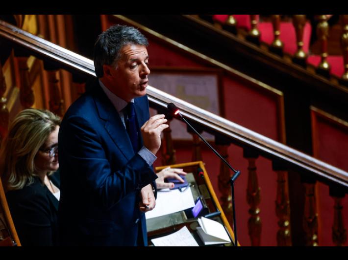 Renzi, Meloni scaricata dal suo guru, il crollo &egrave; appena cominciato