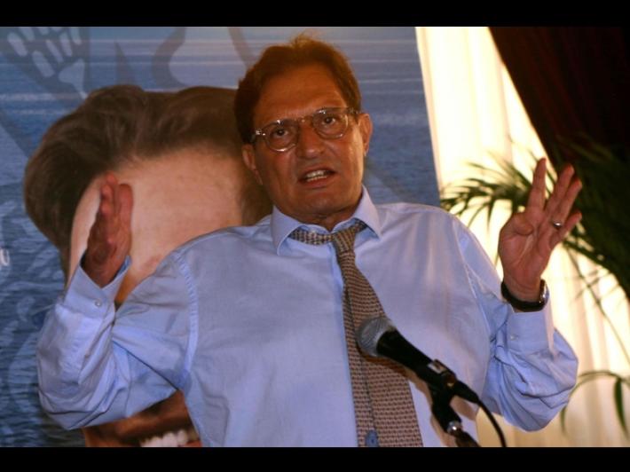 Frana Niscemi: Crocetta, 'mai informato di rischi e progetti'