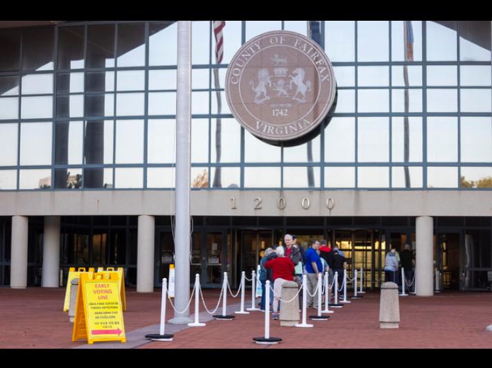 L'ex vicegovernatore dem della Virginia uccide la moglie e si suicida