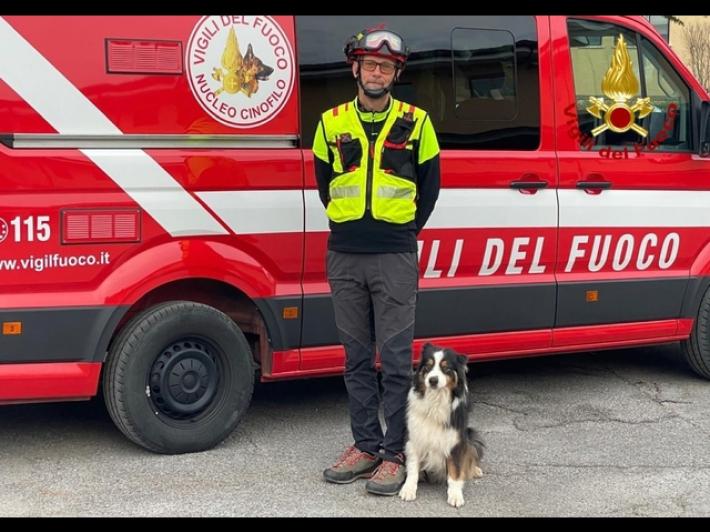 Va in pensione Lam&ugrave;, il cane-eroe del ponte Morandi