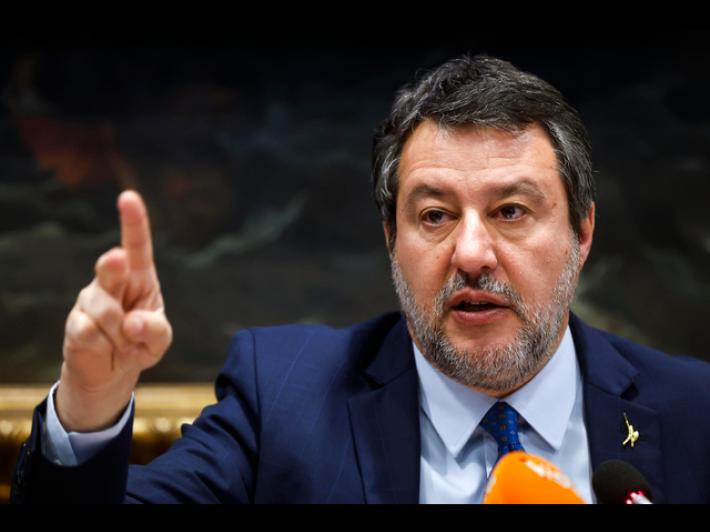 Salvini, permesso soggiorno a punti, se fai errori torni a casa