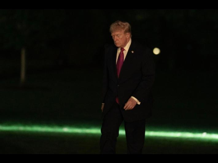 Trump: senza un accordo di pace il blocco dei porti iraniani resta