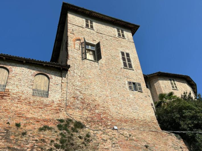 Uccide ex e compagno e si suicida, in un biglietto chiede 'scusa per tutto'