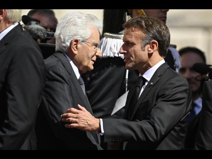 Mattarella scrive a Macron: inammissibile l'attacco all'Unifil in Libano