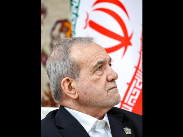 Pezeshkian, 'utilizzare ogni via diplomatica per ridurre le tensioni'