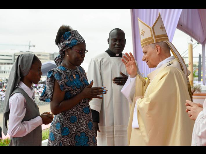Il Papa, il pane di tutti a pochi, ma Dio ascolta il grido dei popoli