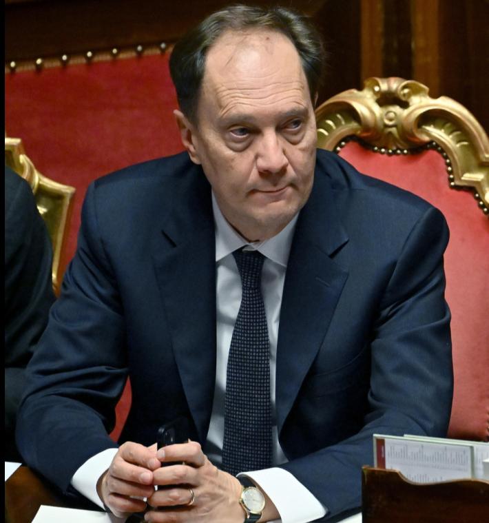 Festa del Tricolore: dopo le polemiche il governo mander&agrave; il ministro Luca Ciriani 