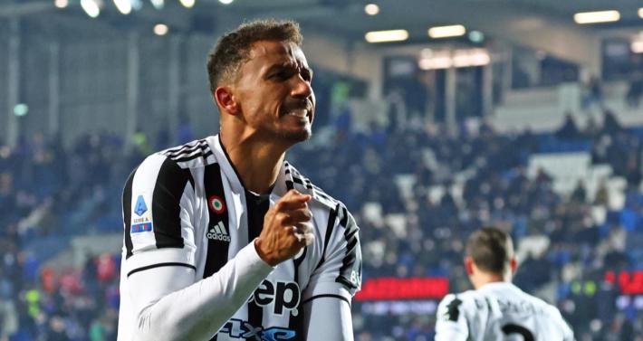Gol di Danilo, la Juve riacciuffa l'Atalanta e il quarto posto