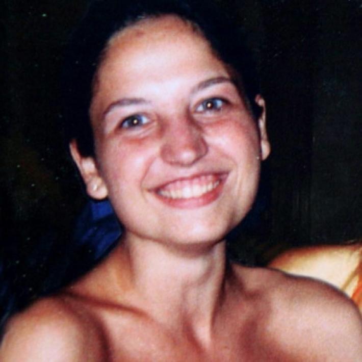 Garlasco, la rivelazione del Corriere: "Il Dna di un uomo ignoto sulla bocca di Chiara Poggi"