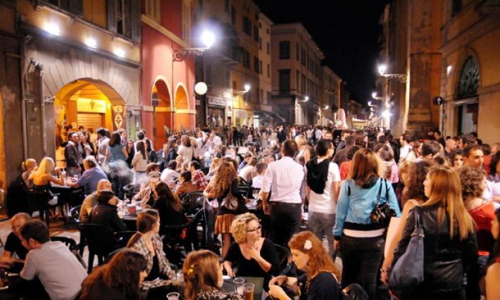 Parma, 43 esercenti chiedono al sindaco Guerra il "Delegato della notte"