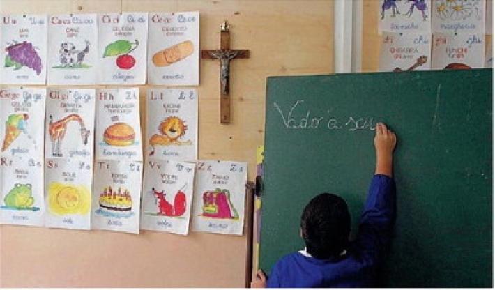 Modena, dirigente vieta al parroco la benedizione in classe, "la scuola &egrave; laica"