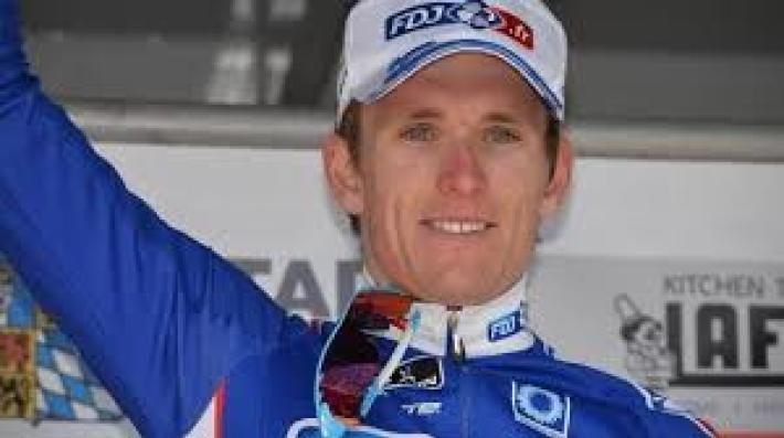 Modena, allo sprint  Demare batte Viviani