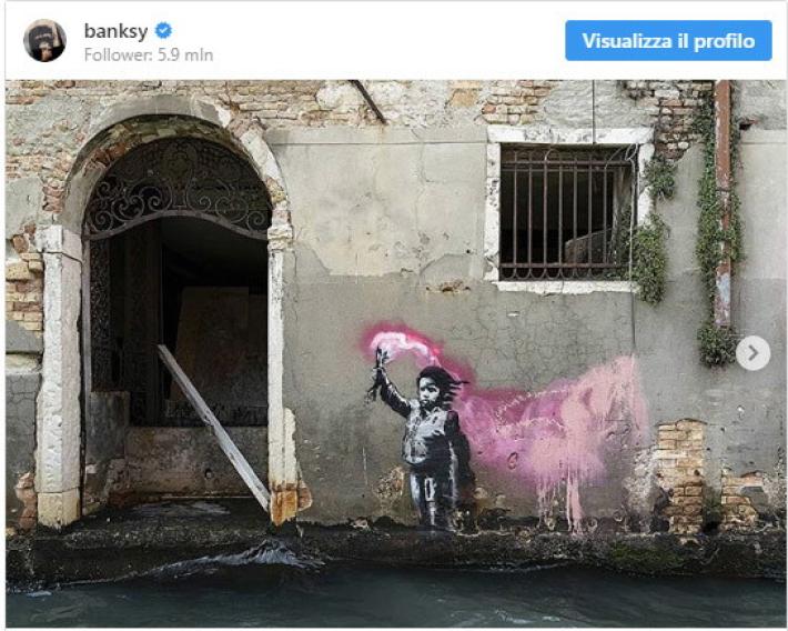 E' di Banksy 'Naufrago bambino'. E il palazzo &egrave; gi&agrave; in vendita (4,5 milioni)