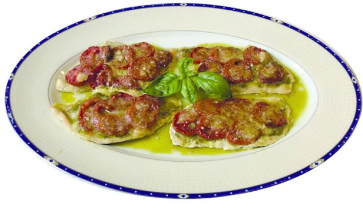 Ricetta della domenica - Petti di pollo al pesto con pomodorini