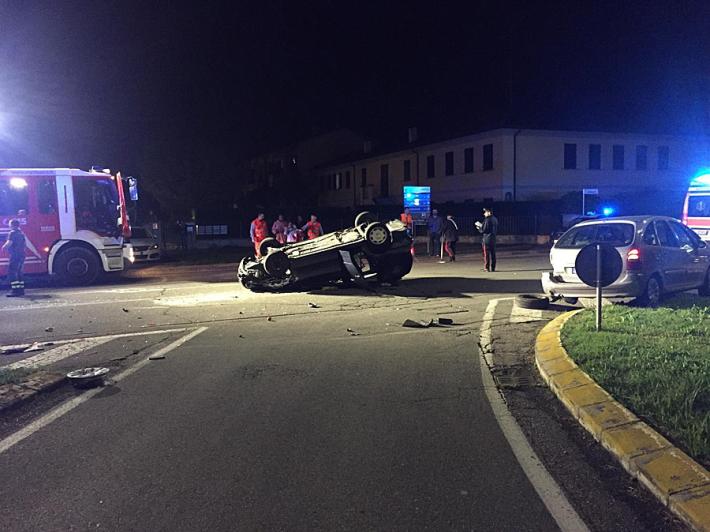 Pauroso incidente a Sorbolo nella notte: tre feriti