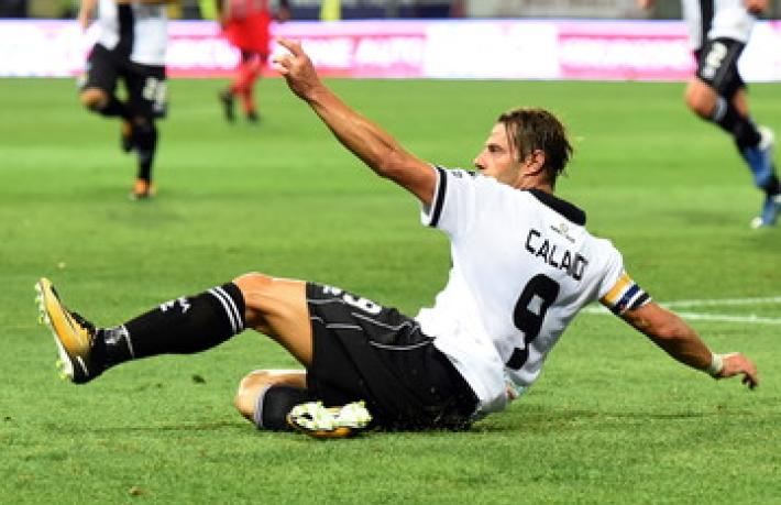 Debutto vincente per i crociati: decide un rigore di Calai&ograve;.   Parma-Cremonese 1-0 