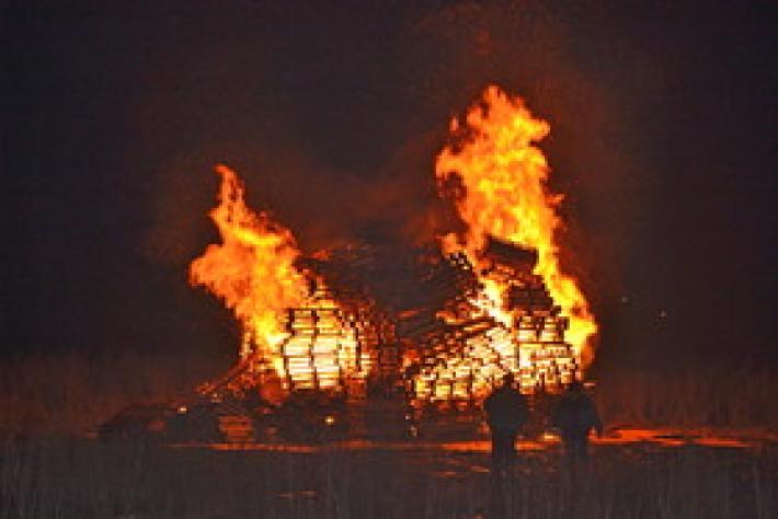 La puzza di bruciato in citt&agrave;? Colpa dei fal&ograve; di carnevale