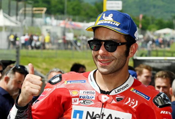 MotoGp, al Mugello vince la Ducati di Petrucci. Marquez secondo
