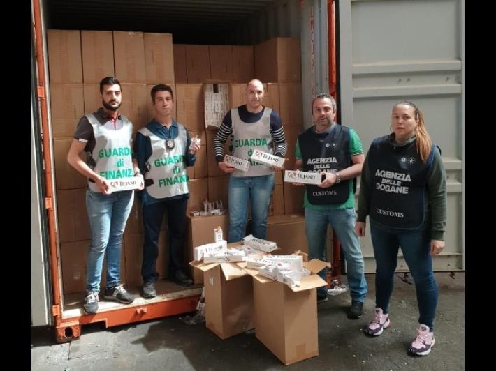 Sequestrate a Genova 9 tonnellate di  sigarette