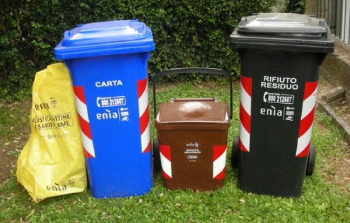 Capodanno ed Epifania: il vademecum per sportelli e raccolta dei rifiuti