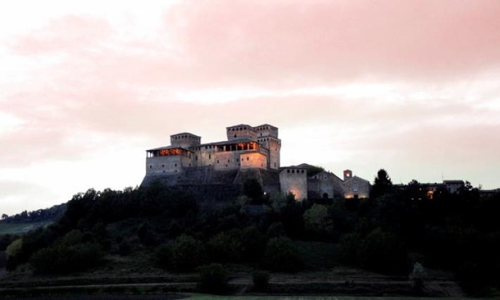La Camera di San Paolo ride. Ma Torrechiara piange