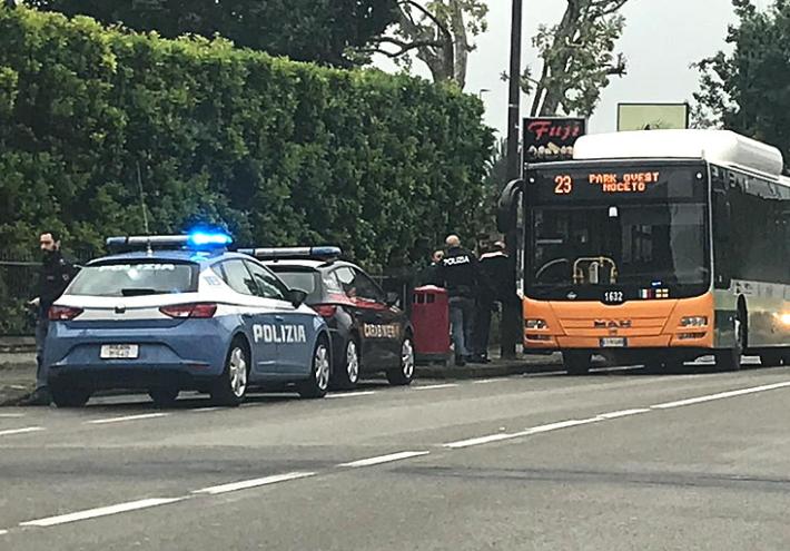 Il 'morsicatore' ri-evade dai domiciliari: arrestato