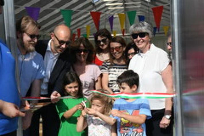  Inaugurata la serra di comunit&agrave;:  spazio a disposizione di tutto il quartiere