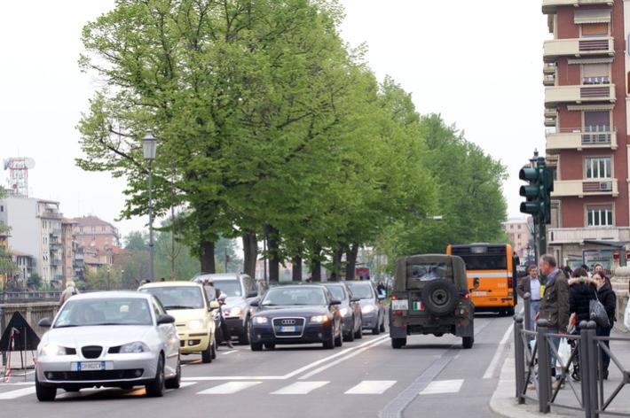 Viale Mariotti chiuso al traffico per lavori. Le deviazioni dei bus 