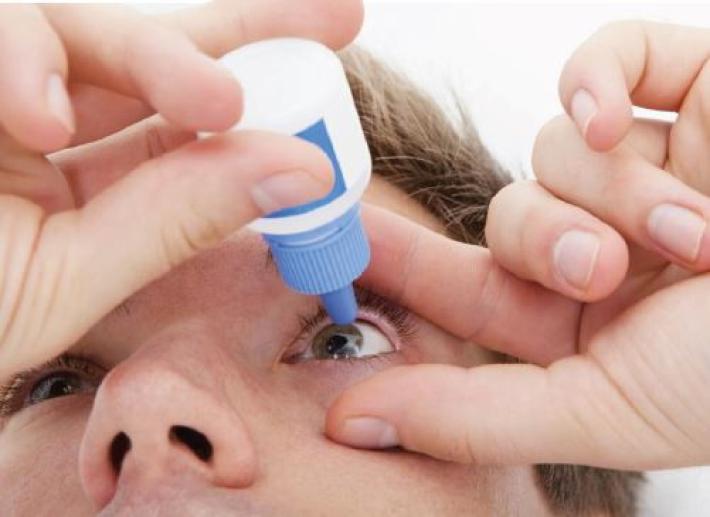 Colliri, maschere e gel naturali: cos&igrave; si proteggono gli occhi