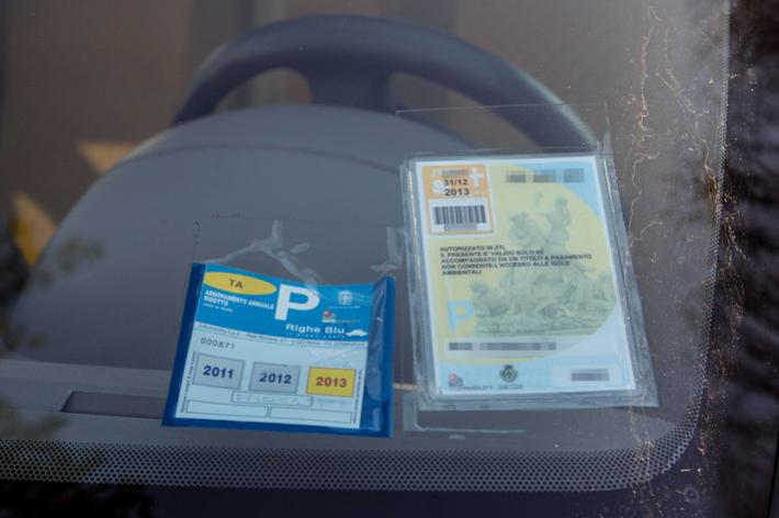 Per i permessi di sosta e transito auto amica ambiente: nuova funzione, nuova tariffa