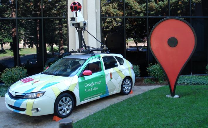 Tamponata nel Piacentino la Google car mentre mappava le strade