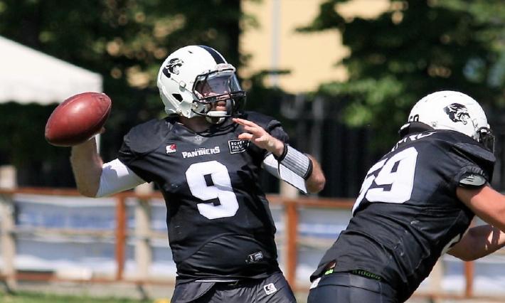 Panthers vincenti sul filo di lana all'esordio.