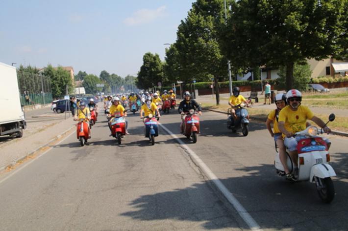 Vespe e performance in memoria di Silvia Mantovani