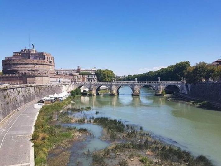 Trovato nel Tevere  il corpo di un neonato
