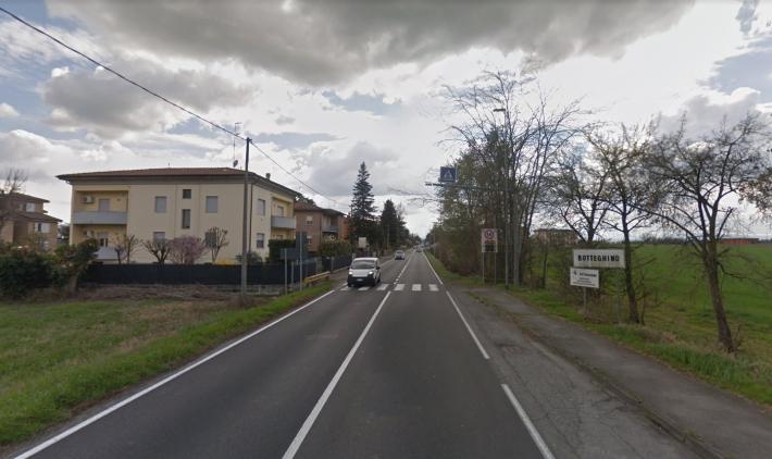 Botteghino, auto contro moto: un ferito