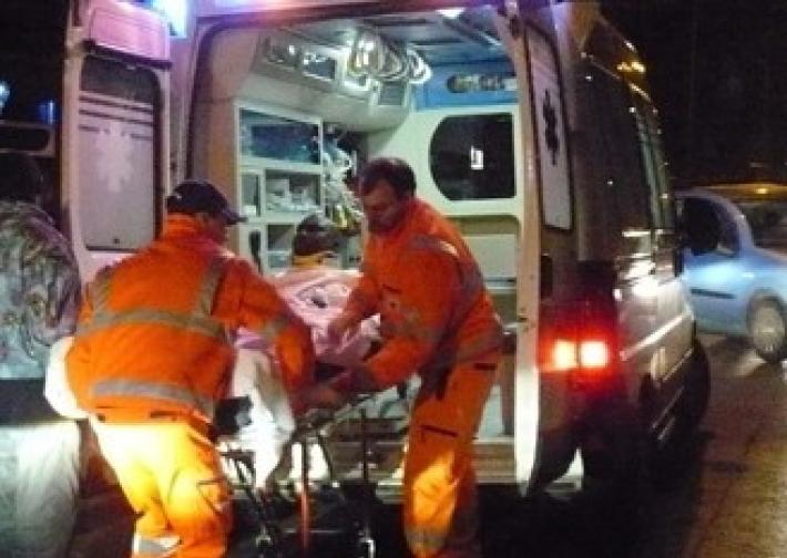 Schianto tra due auto a Borgetto di Noceto: un ferito all'ospedale di Vaio